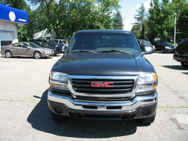 GMC Sierra 2500 Lsall Wheeldrive Pickup Truck