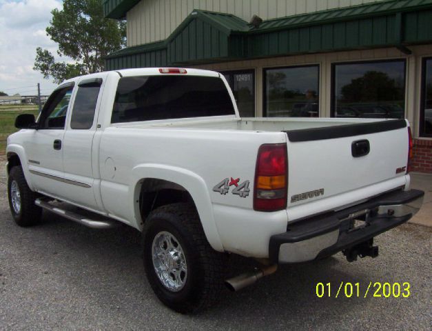 GMC Sierra 2500 2003 photo 2