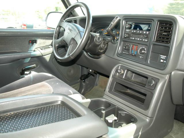 GMC Sierra 2500 2003 photo 17