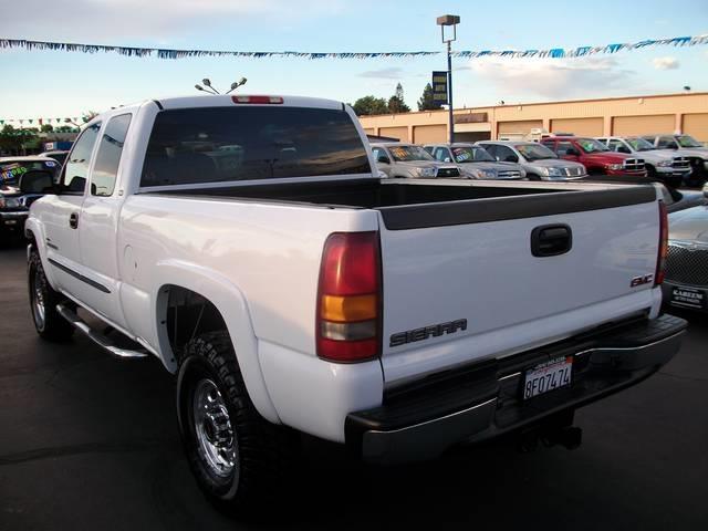 GMC Sierra 2500 2003 photo 1