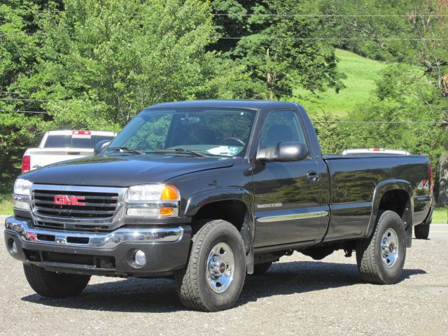 GMC Sierra 2500 2004 photo 2