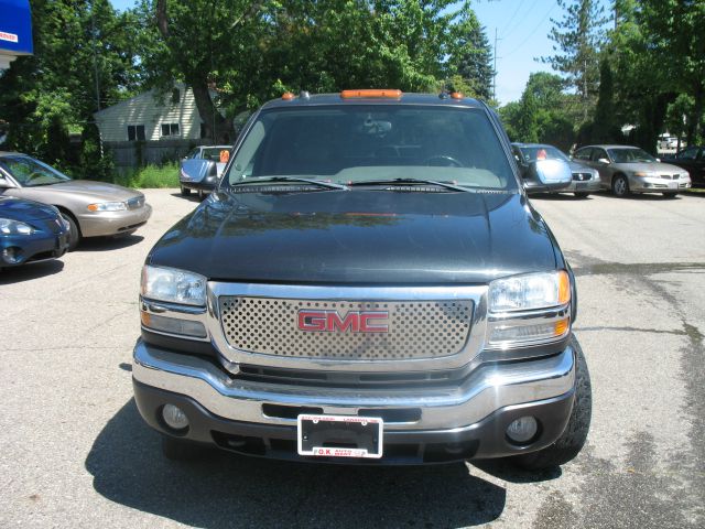 GMC Sierra 2500 2004 photo 2