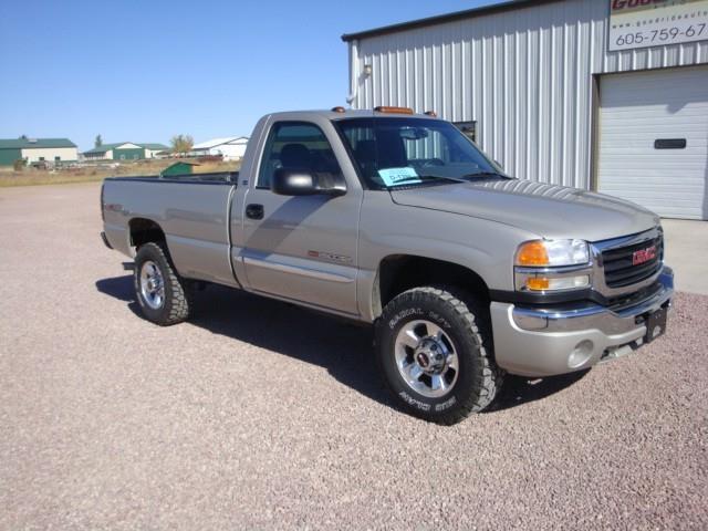 GMC Sierra 2500 2004 photo 1