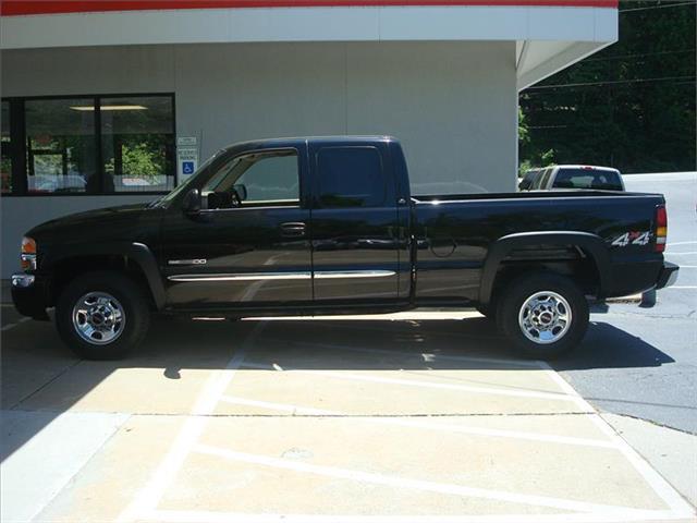 GMC Sierra 2500 2004 photo 1