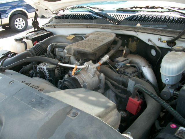 GMC Sierra 2500 2004 photo 10