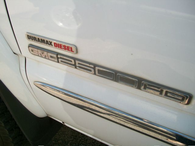 GMC Sierra 2500 2004 photo 8