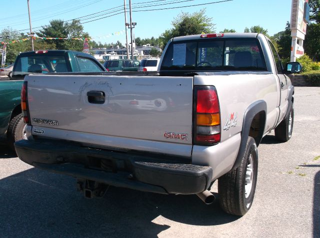 GMC Sierra 2500 2004 photo 4