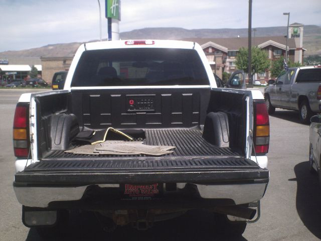 GMC Sierra 2500 2004 photo 3