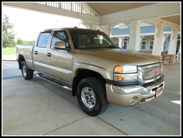 GMC Sierra 2500 2004 photo 1