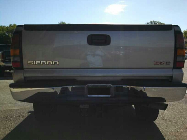 GMC Sierra 2500 2004 photo 7