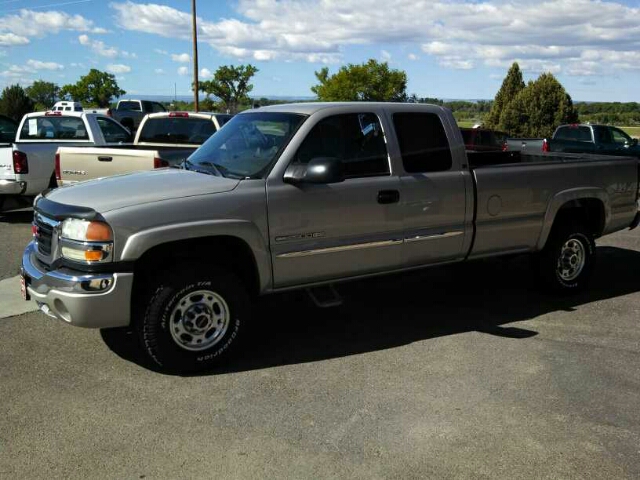 GMC Sierra 2500 2004 photo 8