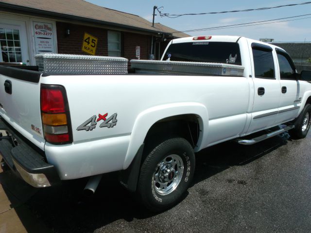 GMC Sierra 2500 2004 photo 10