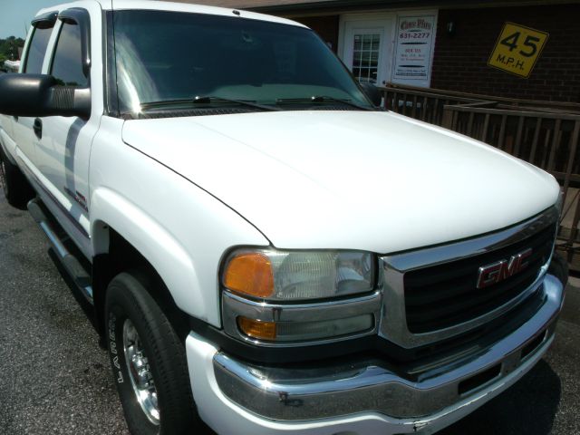 GMC Sierra 2500 2004 photo 8