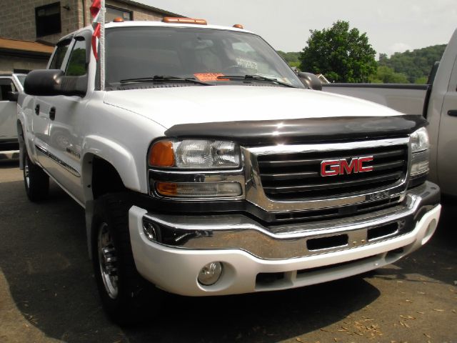 GMC Sierra 2500 Lsall Wheeldrive Pickup Truck