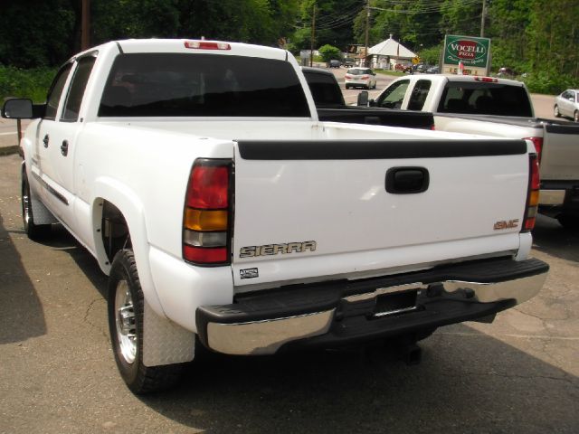 GMC Sierra 2500 2004 photo 1