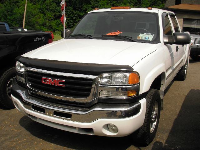 GMC Sierra 2500 2004 photo 14