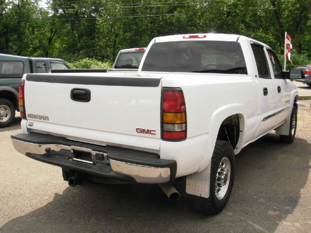 GMC Sierra 2500 2004 photo 15