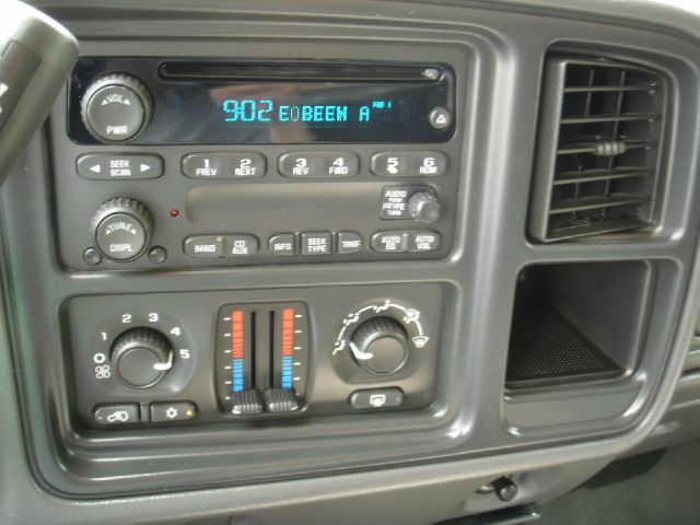 GMC Sierra 2500 2004 photo 9