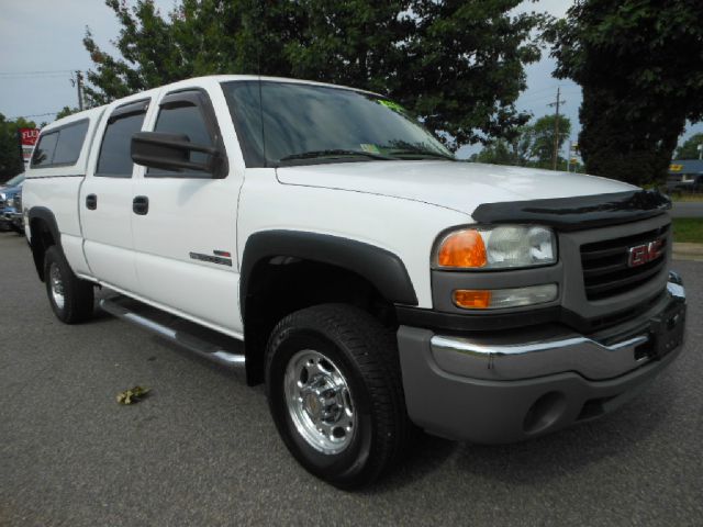 GMC Sierra 2500 2004 photo 1