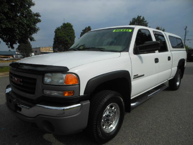 GMC Sierra 2500 2004 photo 2