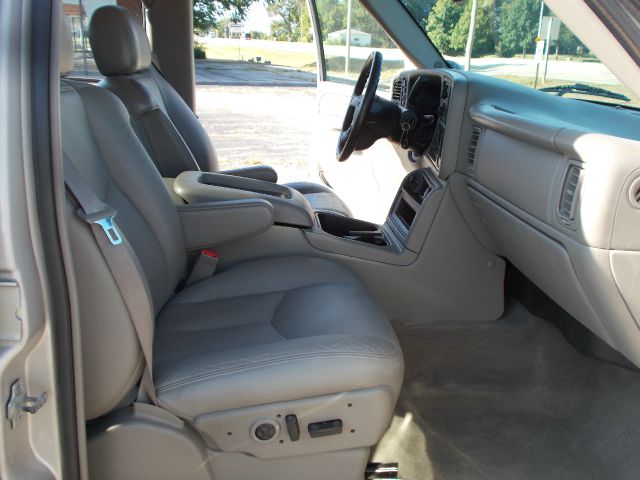 GMC Sierra 2500 2004 photo 2