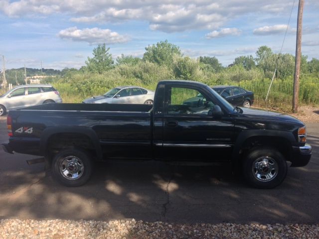 GMC Sierra 2500 2004 photo 1