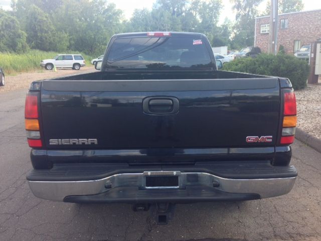 GMC Sierra 2500 2004 photo 4