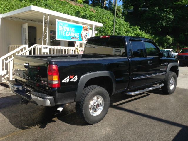 GMC Sierra 2500 4DR SUV AT Pickup Truck