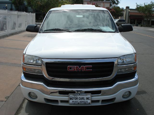 GMC Sierra 2500 2004 photo 1