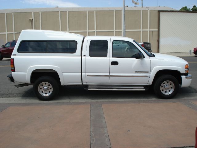 GMC Sierra 2500 2004 photo 2