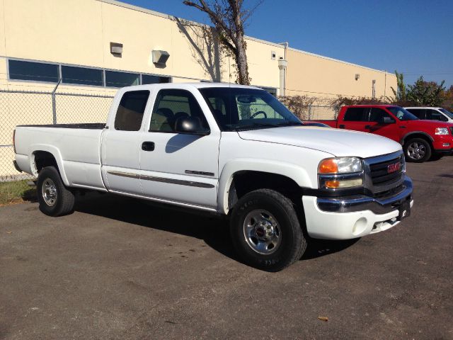 GMC Sierra 2500 2004 photo 1