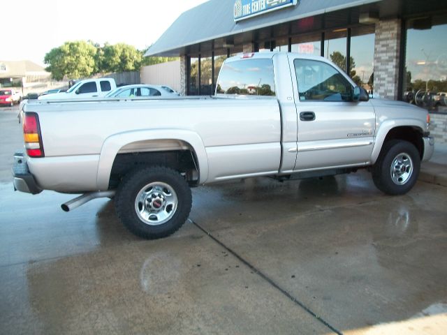 GMC Sierra 2500 2005 photo 2