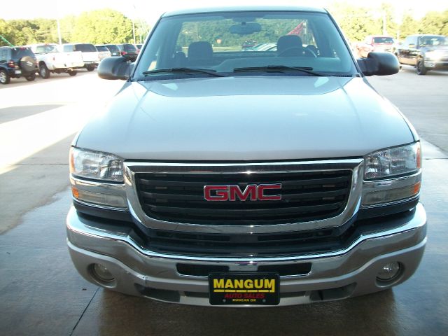 GMC Sierra 2500 2005 photo 3