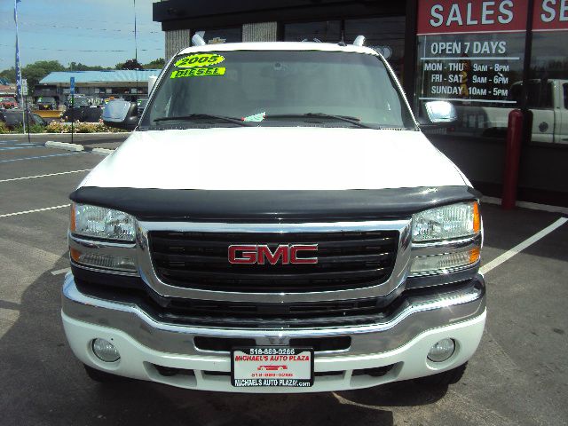 GMC Sierra 2500 2005 photo 1