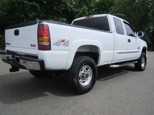 GMC Sierra 2500 2005 photo 3