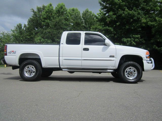 GMC Sierra 2500 2005 photo 4