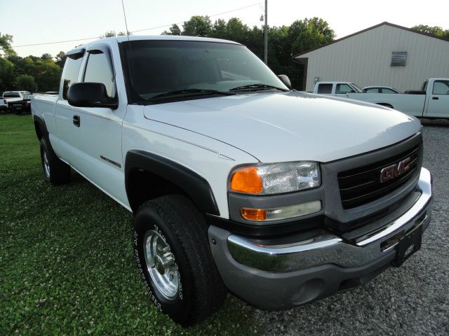 GMC Sierra 2500 2005 photo 4