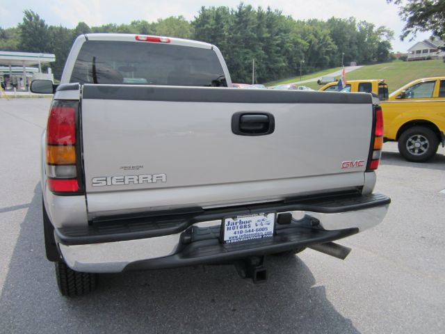 GMC Sierra 2500 2005 photo 1