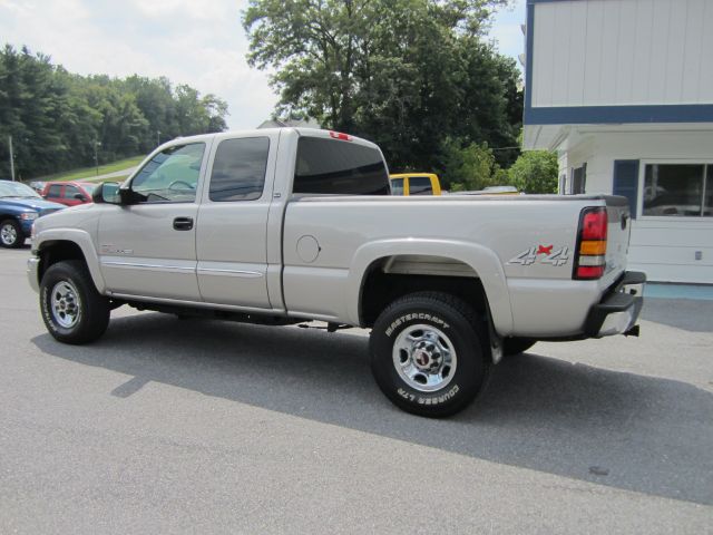 GMC Sierra 2500 2005 photo 3