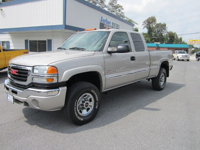 GMC Sierra 2500 2005 photo 4