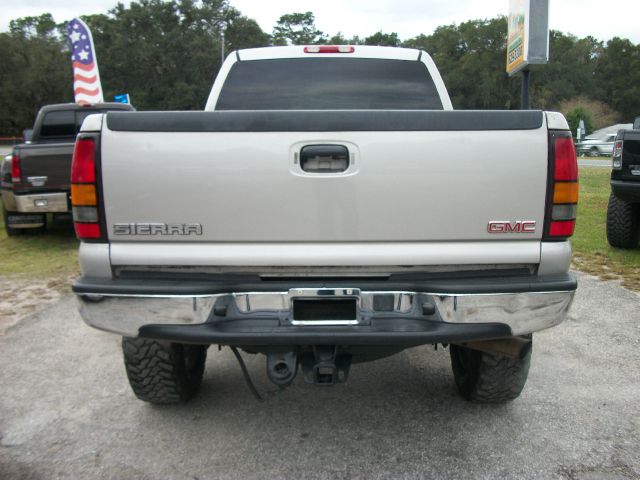 GMC Sierra 2500 2005 photo 4