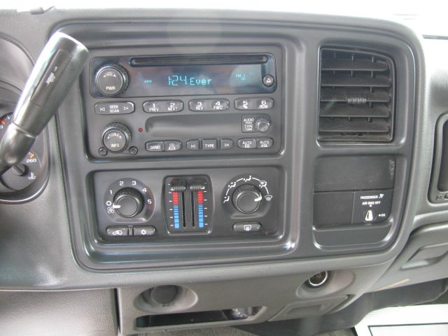 GMC Sierra 2500 2005 photo 8