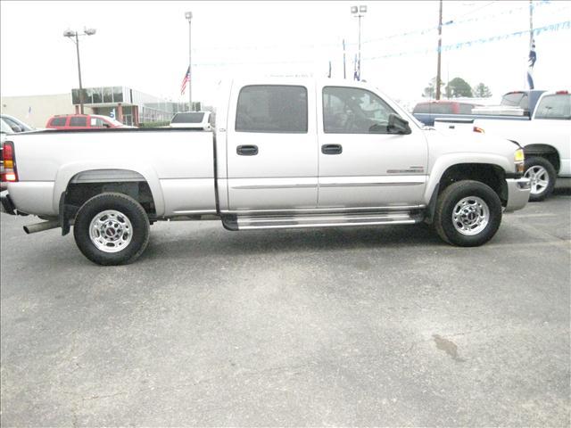 GMC Sierra 2500 2005 photo 2