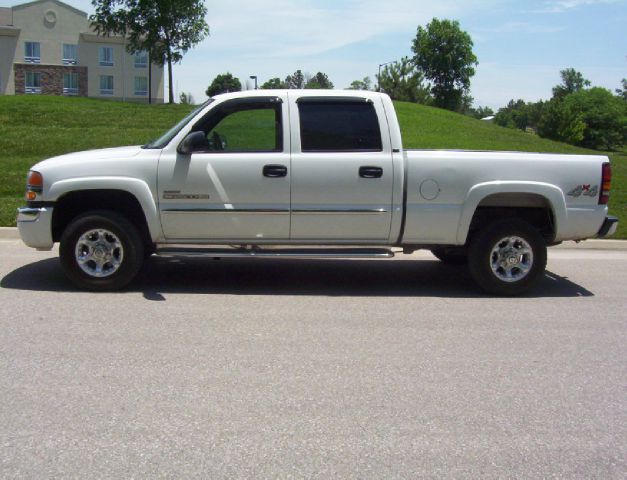 GMC Sierra 2500 2005 photo 11