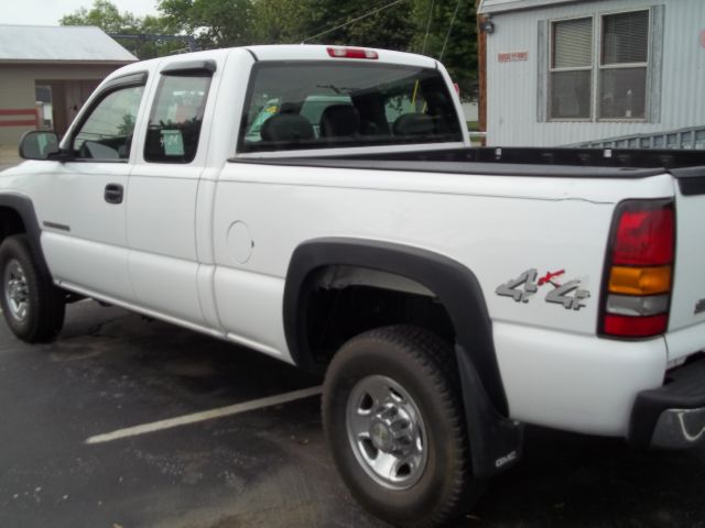 GMC Sierra 2500 2005 photo 14