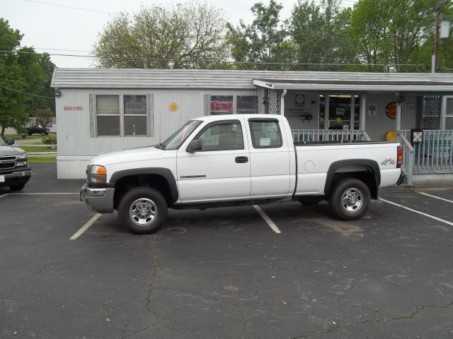 GMC Sierra 2500 2005 photo 18