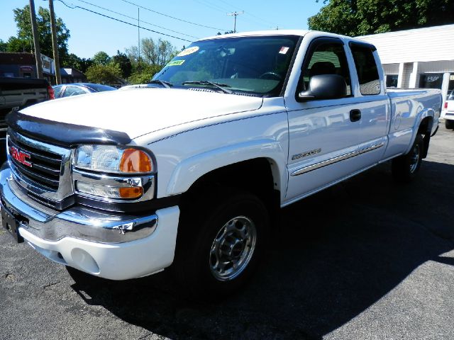 GMC Sierra 2500 2005 photo 10