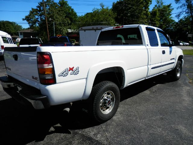 GMC Sierra 2500 2005 photo 11