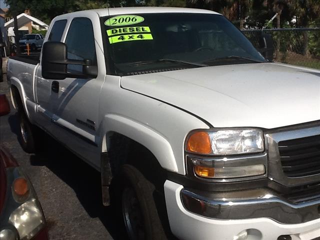 GMC Sierra 2500 2006 photo 2