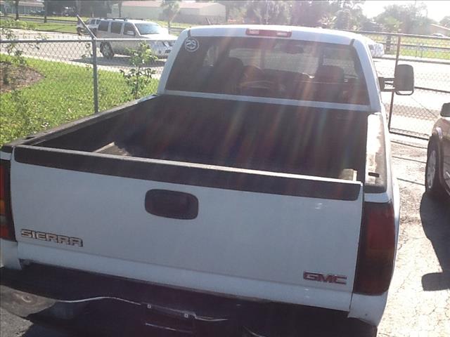 GMC Sierra 2500 2006 photo 4